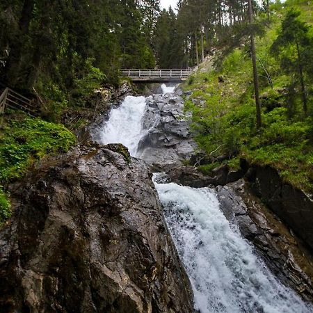 Camping Bella Austria Sankt Peter am Kammersberg Dış mekan fotoğraf