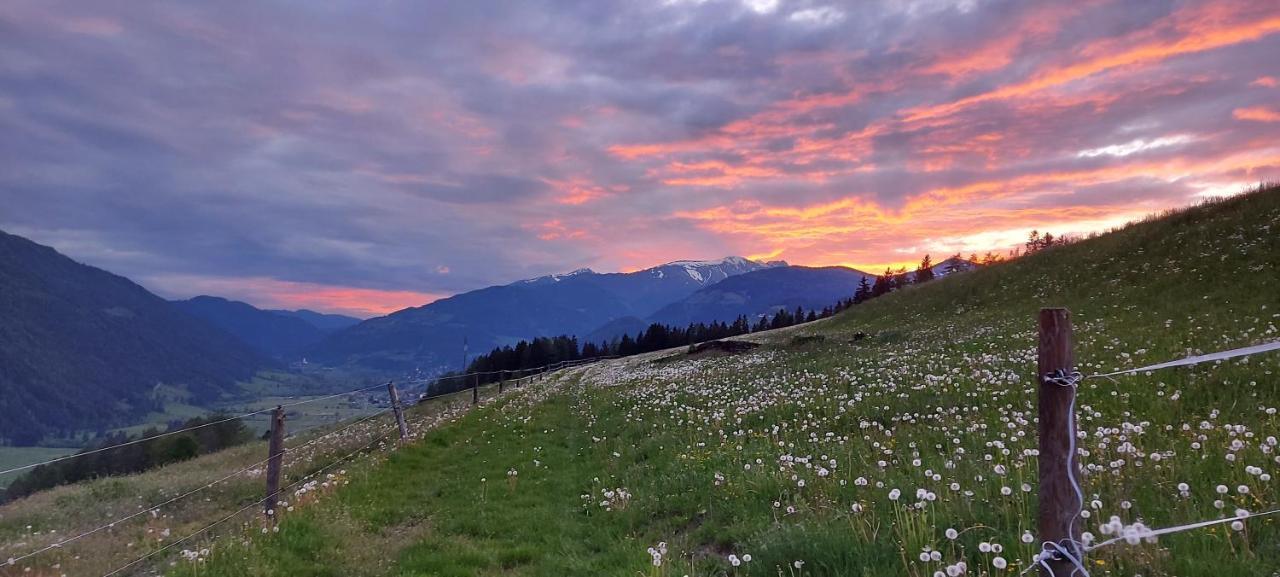 Camping Bella Austria Sankt Peter am Kammersberg Dış mekan fotoğraf
