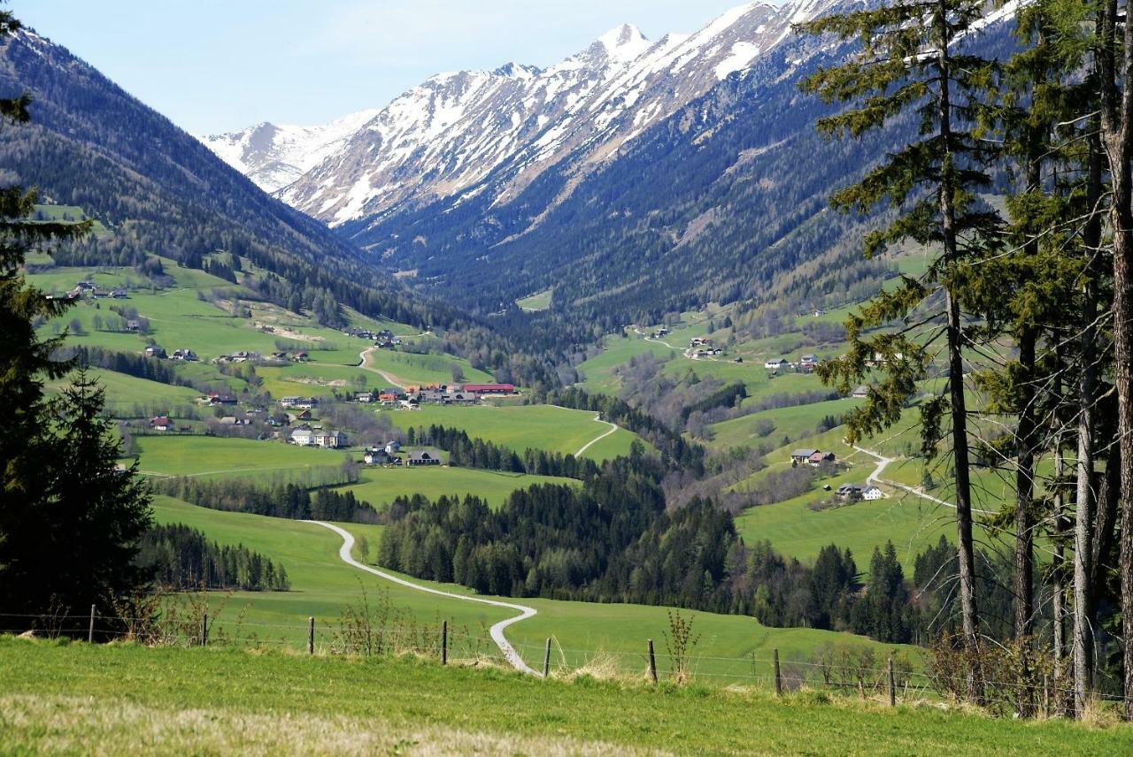 Camping Bella Austria Sankt Peter am Kammersberg Dış mekan fotoğraf